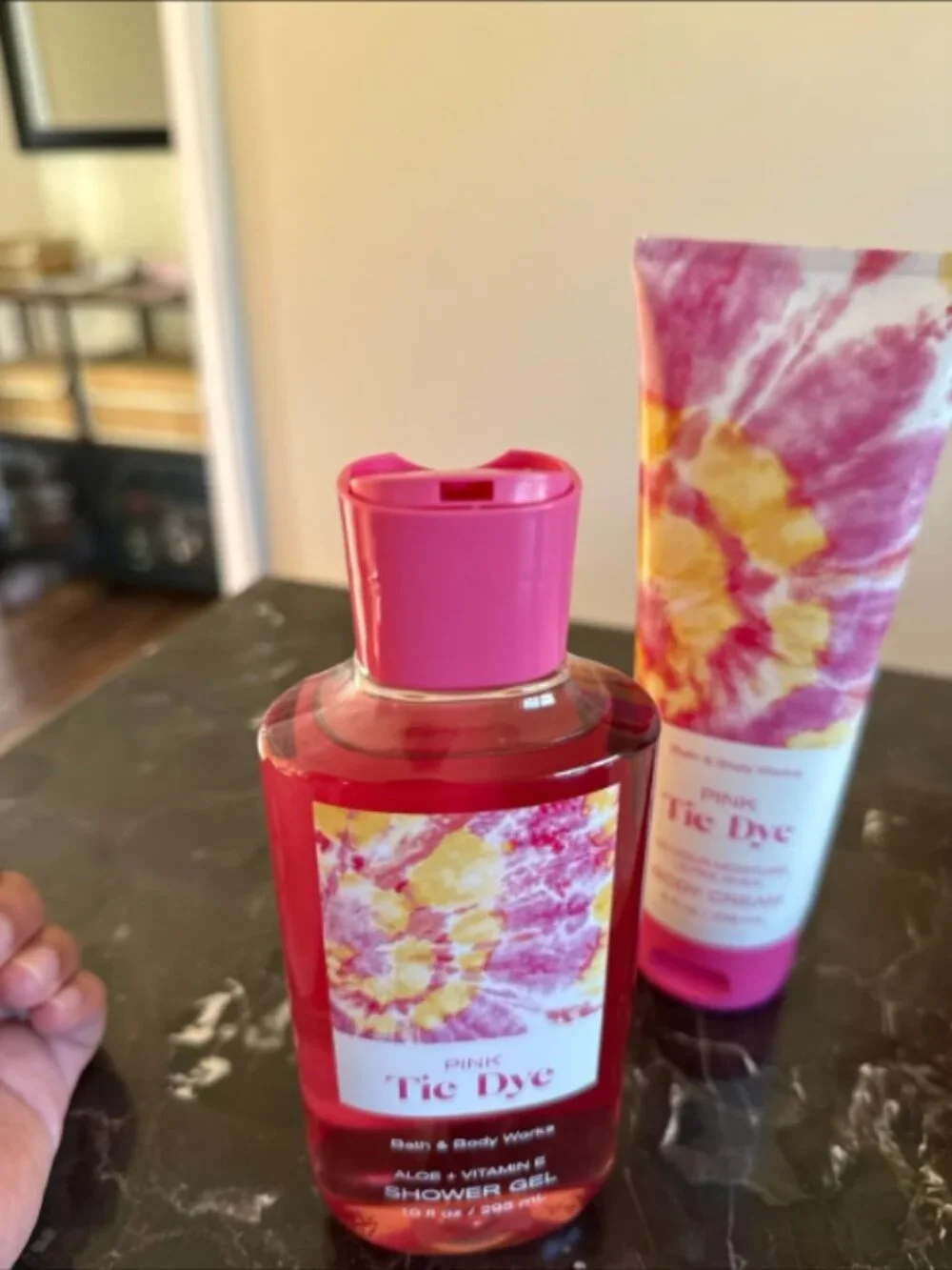 NEW PINK TIE DYE BUNDLE - BATH AND BODY WORKS